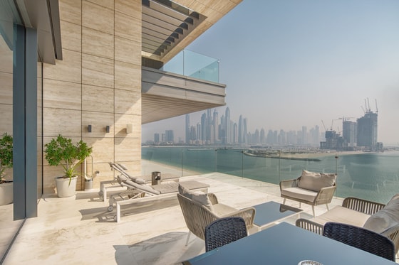 Dazzling penthouse apartment on Palm Jumeirah | LUXHABITAT