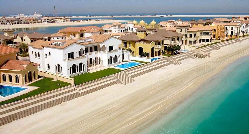 Best Areas to Live in Dubai for Expats PALM JUMEIRAH