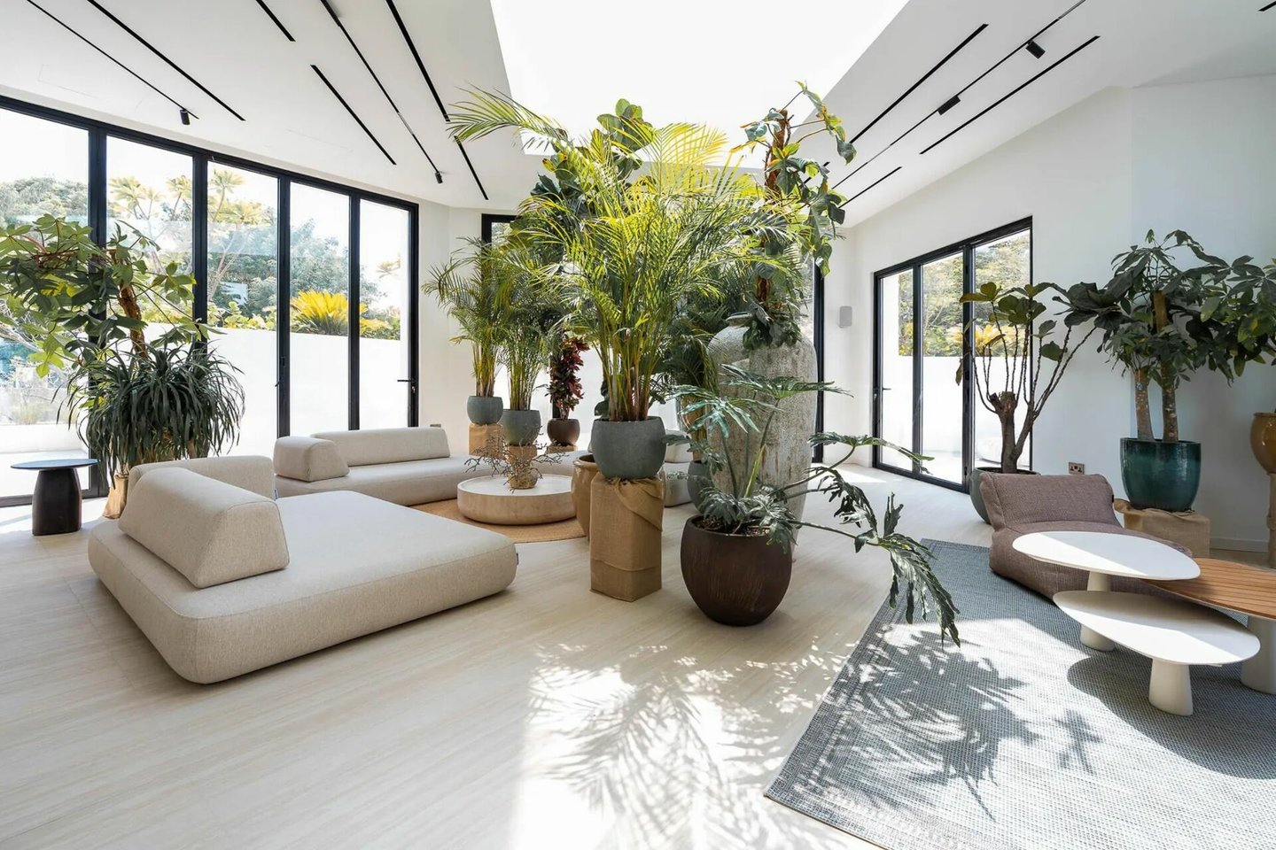 Contemporary villa in Al Barari