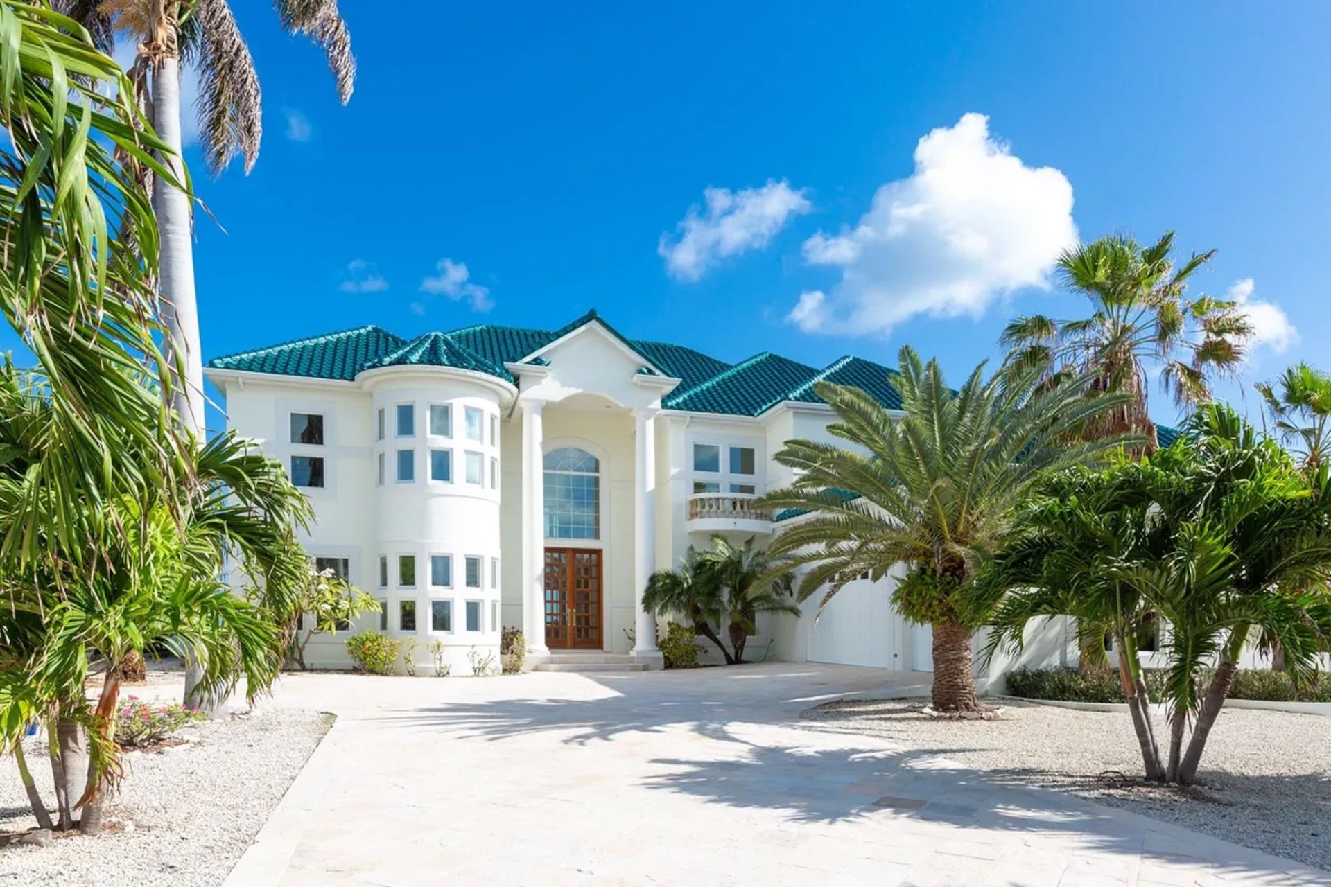 Exquisite 7 BR In Royal Bluff Residence, East End, Grand Cayman, Cayman Islands, picture 1