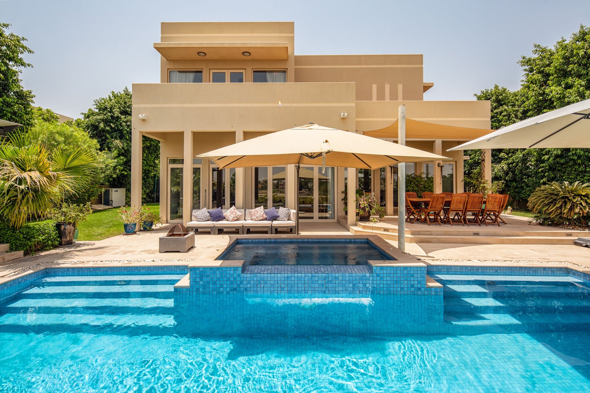Exclusive Fully Upgraded Villa with Golf Course Views in Arabian Ranches, picture 1