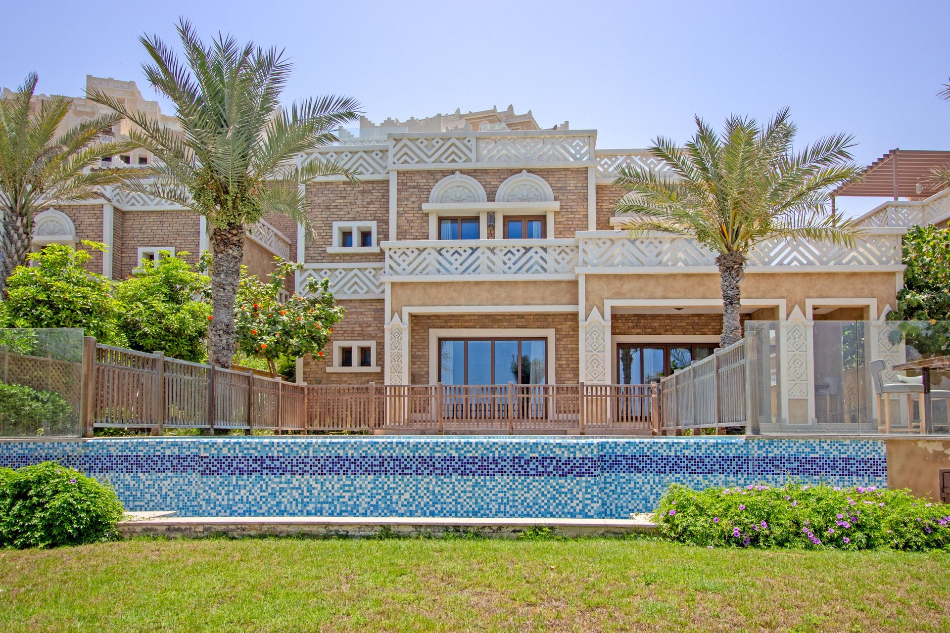 Extraordinary Luxury Villa in Five-star Palm Jumeirah Resort Residence, picture 1