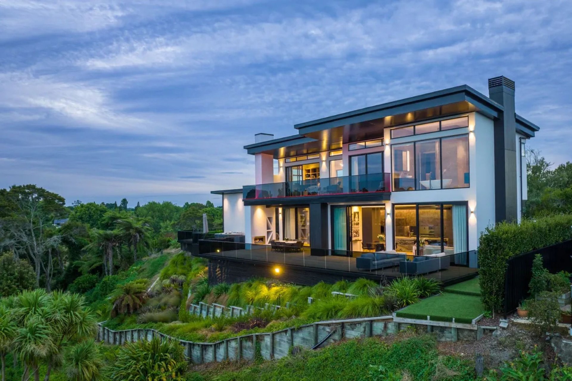 Luxury Resort Like Villa at Hamilton, New Zealand, picture 1