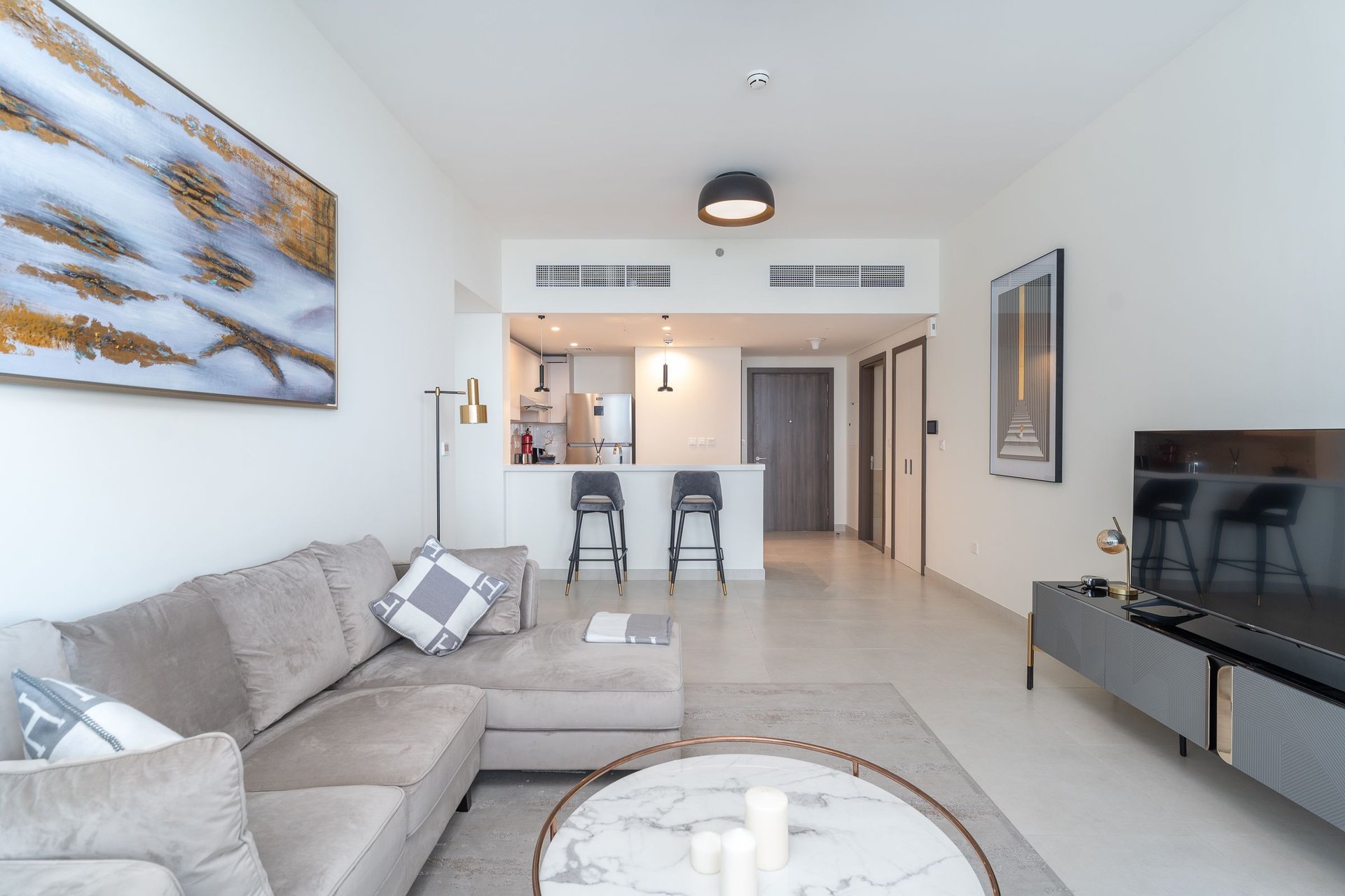 Executive Apartment with Beautiful Sea Views in Wasl1 District, picture 1