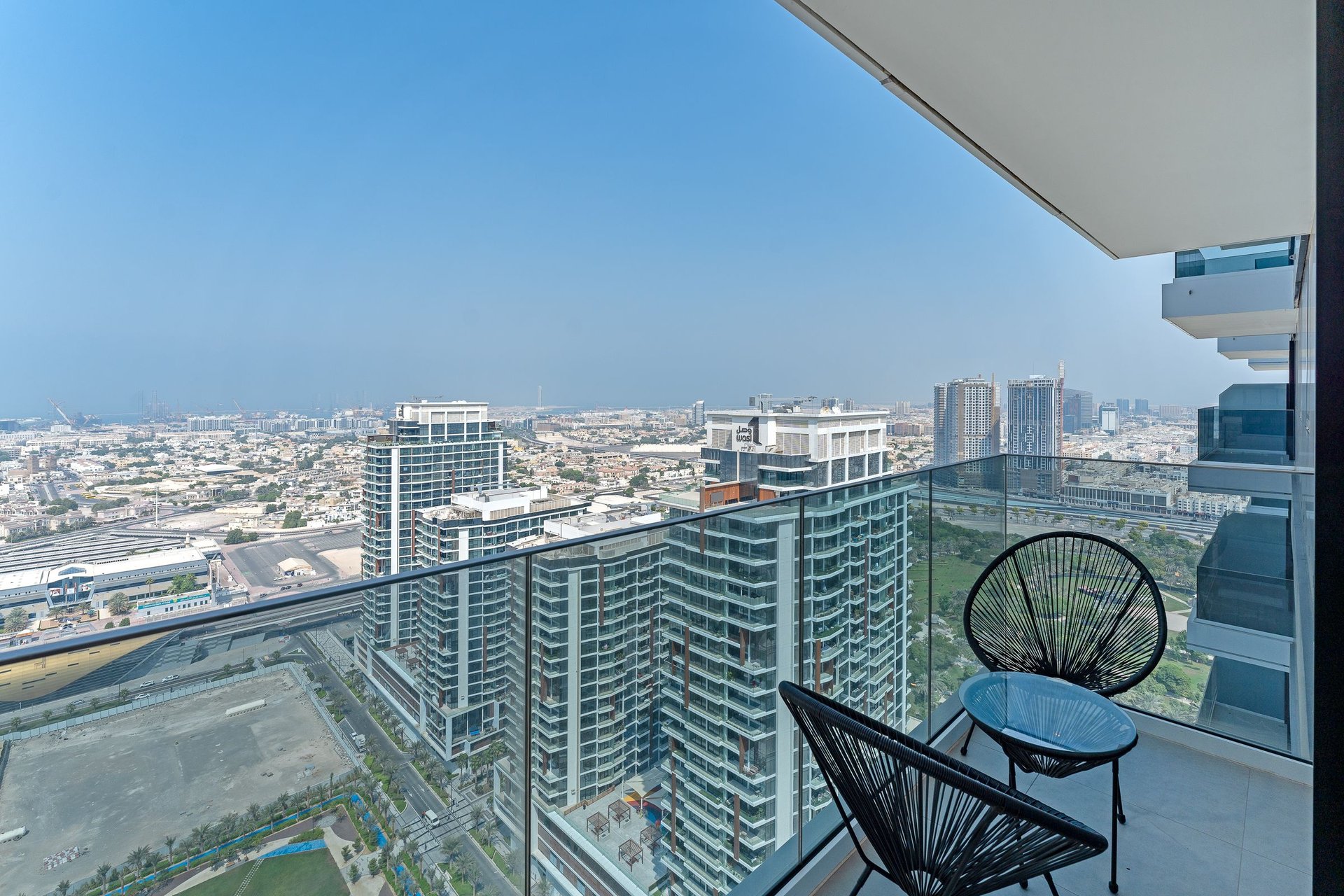 Zabeel Park and city skyline view apartment in Wasl1 residence, picture 1