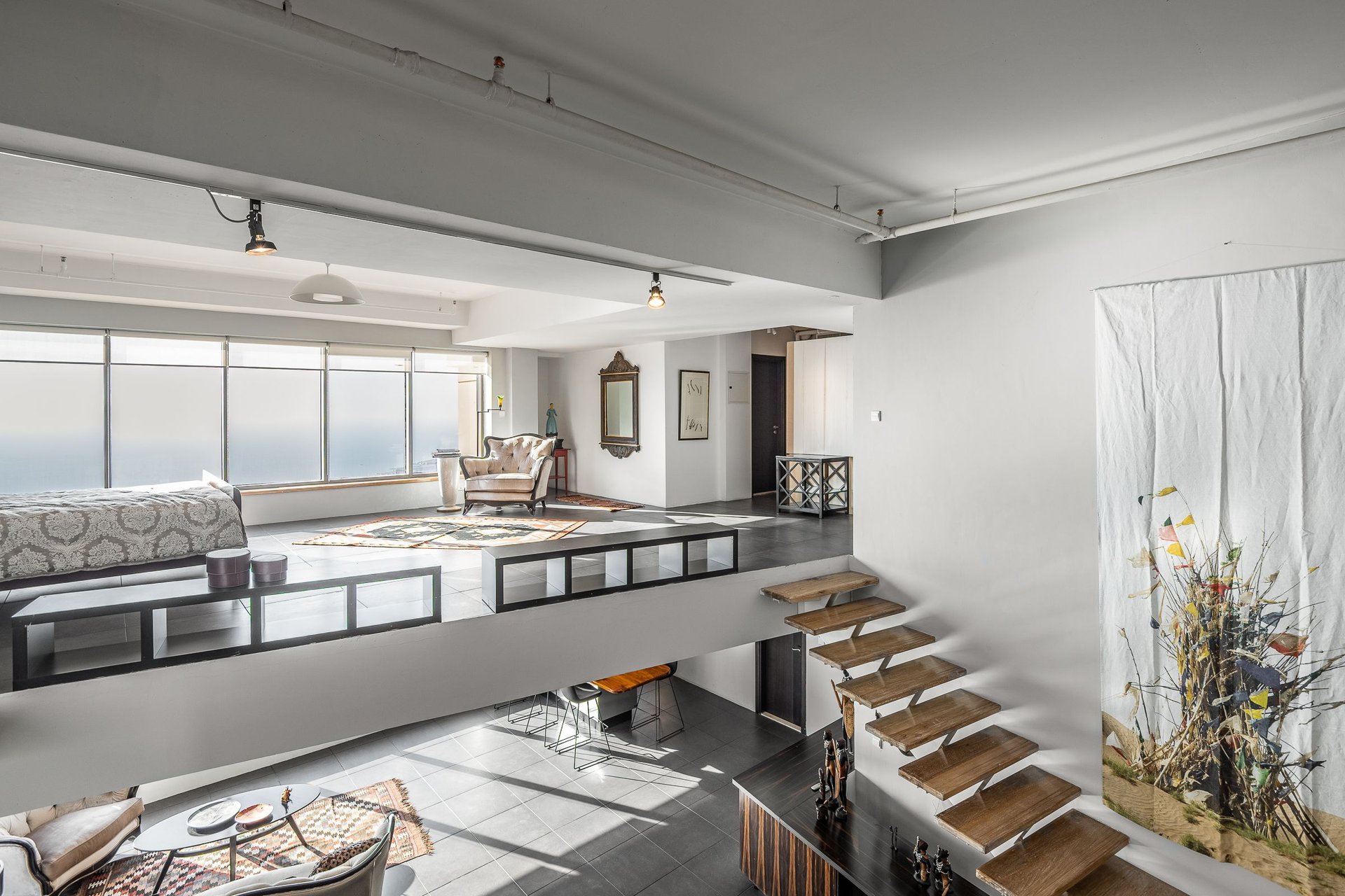 Chic Sea View Loft in Jumeirah Beach Residences, picture 1