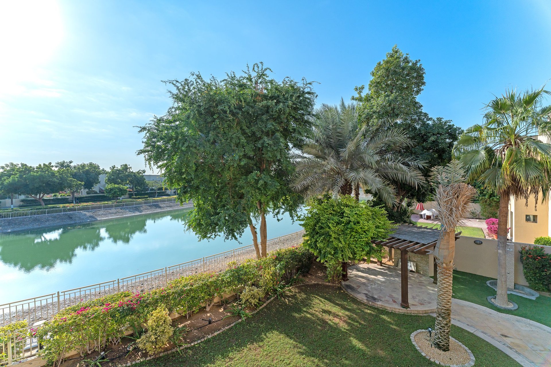 Beautifully Upgraded Luxury villa in Hattan, picture 1