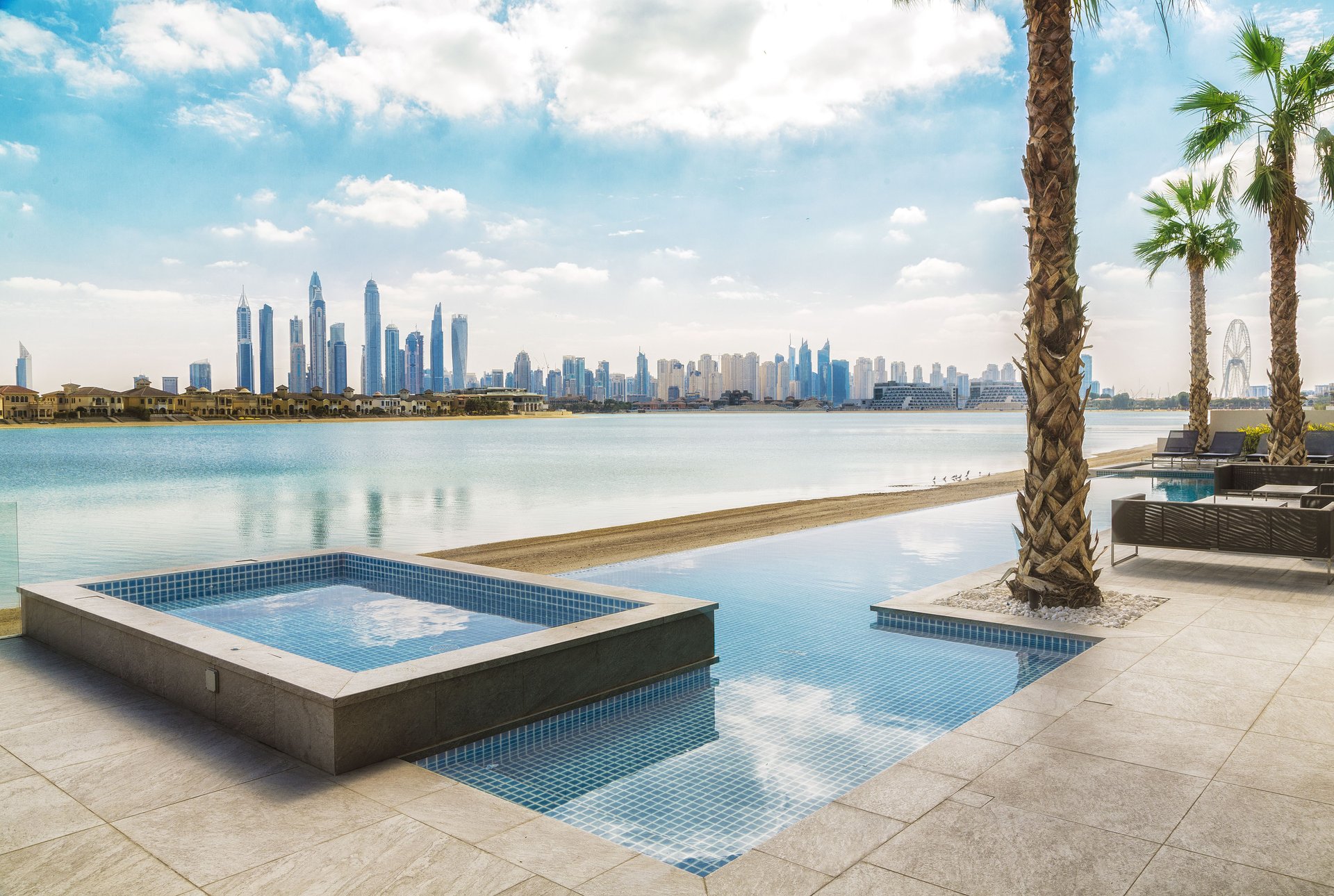Luxury Turnkey Furnished Custom Built Villa Palm Jumeirah, picture 1