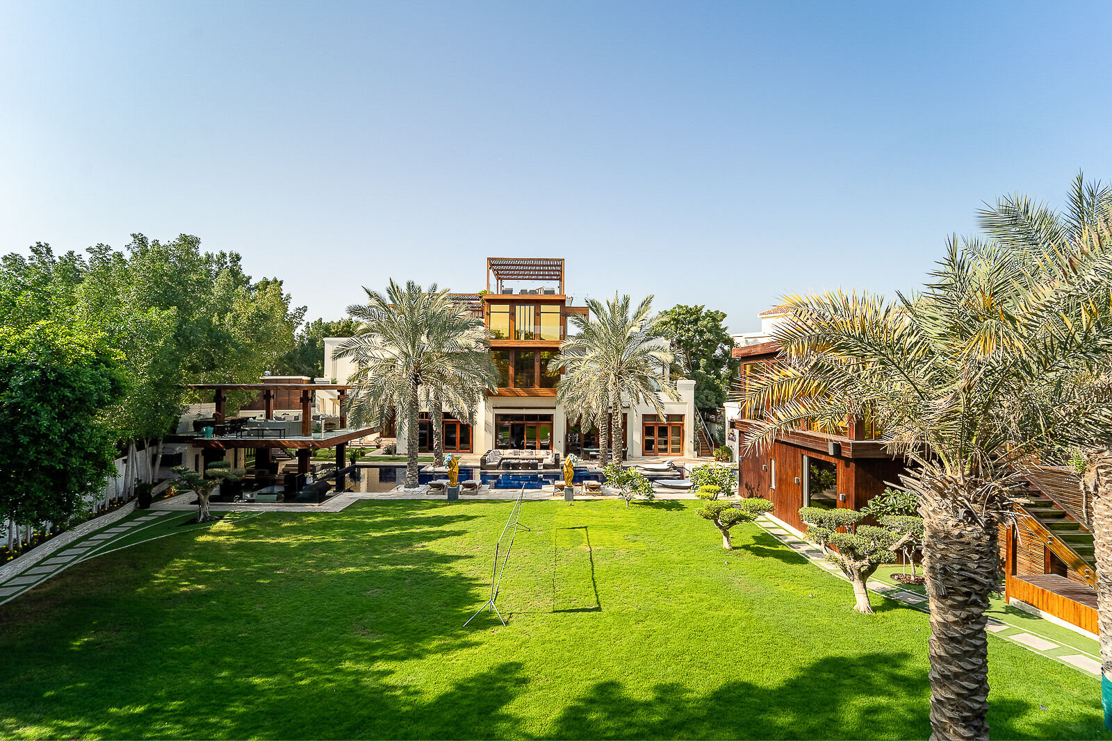 One Off Marvelous | Trophy Mansion | Exclusive, picture 1
