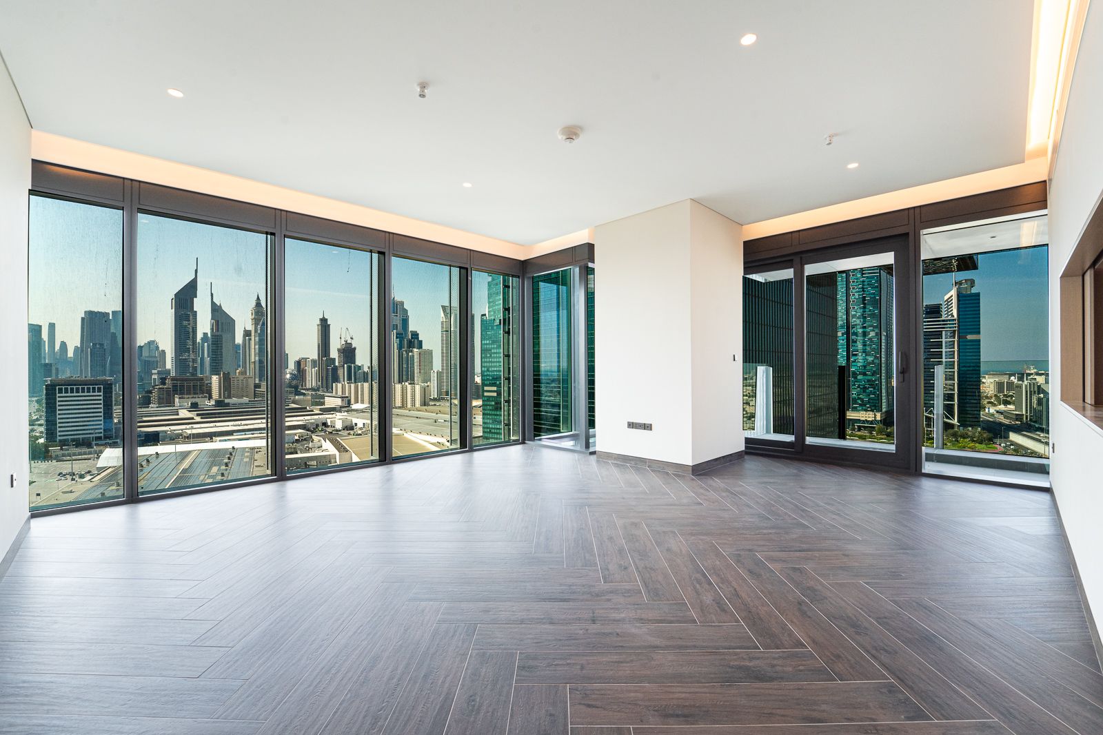 Flexible Cheques | High Floor | Best View, picture 1