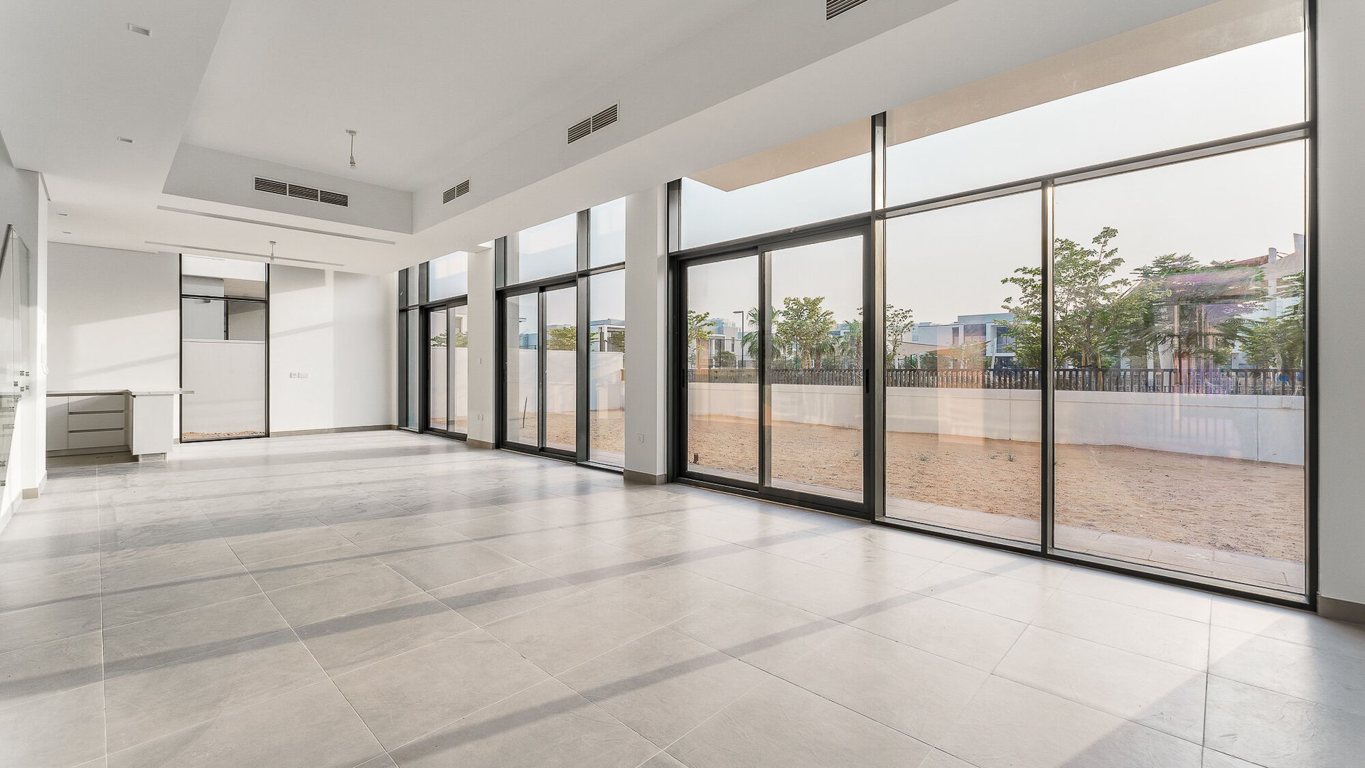 Brand new villa in Al Furjan with spacious layout, picture 1