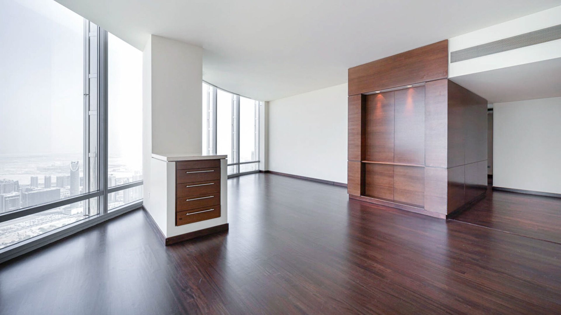 Amazing apartment in Burj Khalifa with fountain view, picture 1