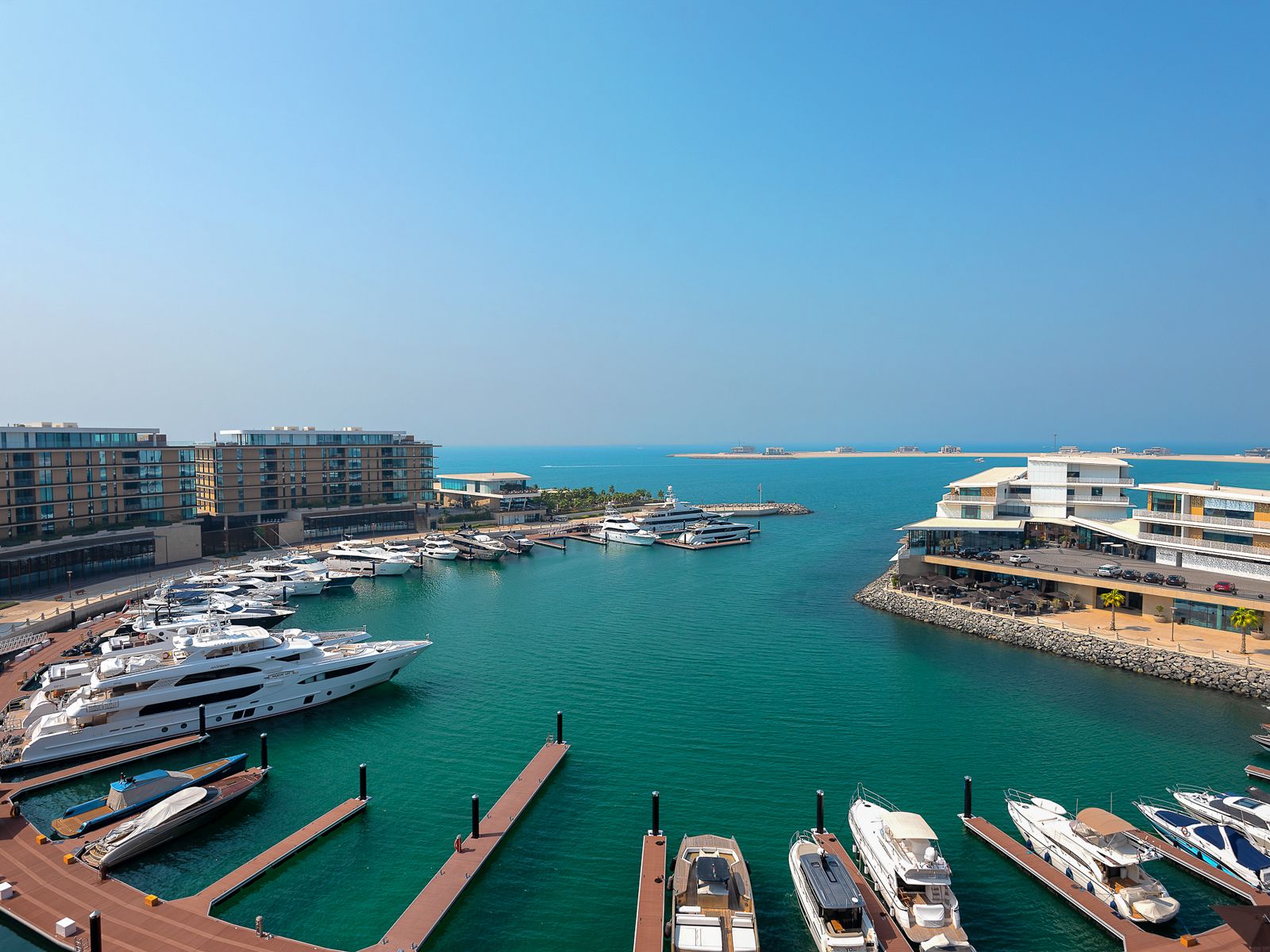 Bulgari Apartment Luxury with Marina Views, picture 1