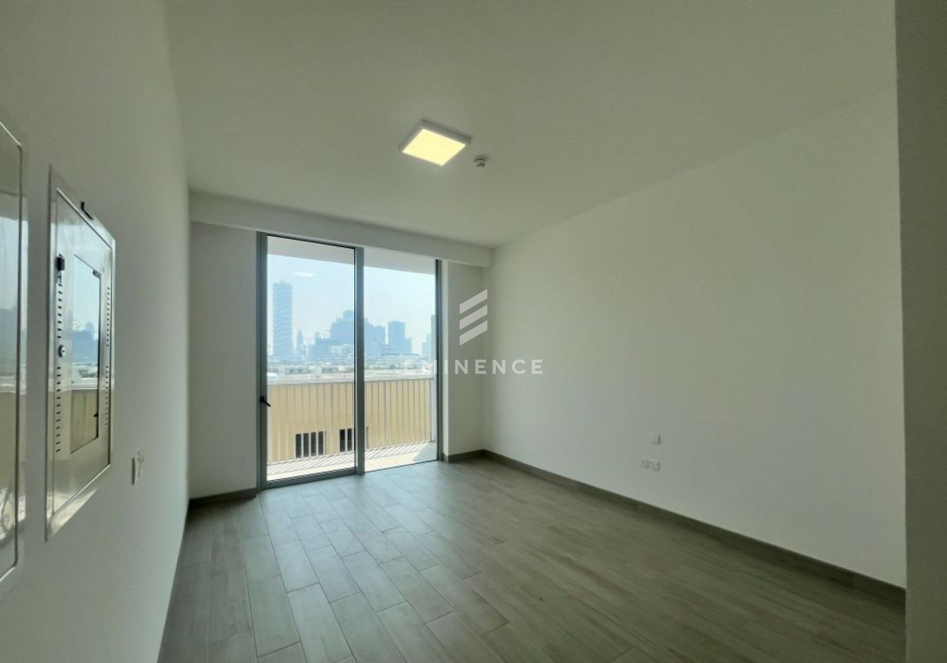 Skyline View | Spacious Studio | Sunlight, picture 1