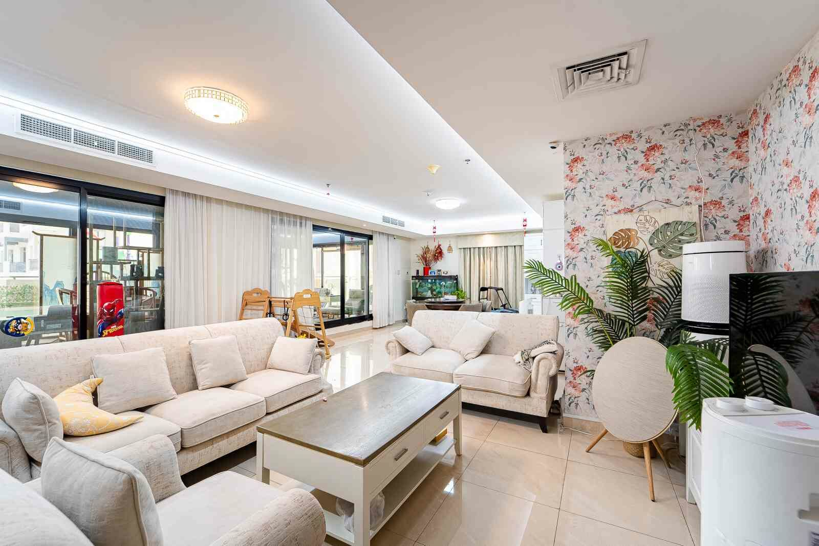 Upgraded Penthouse | Extension | Canal View, picture 1