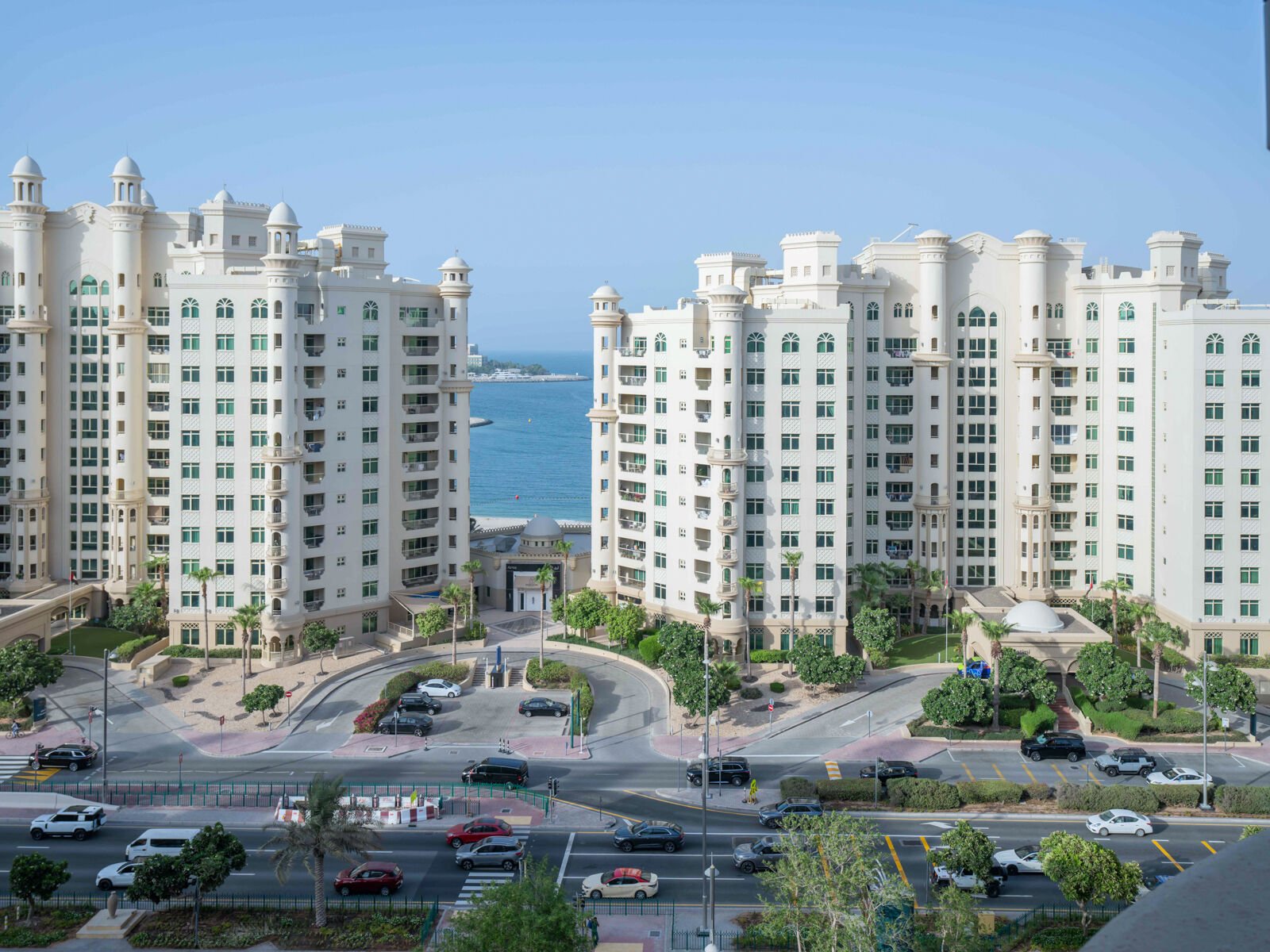 Tranquil Apartment Living on the Palm Jumeirah, picture 1