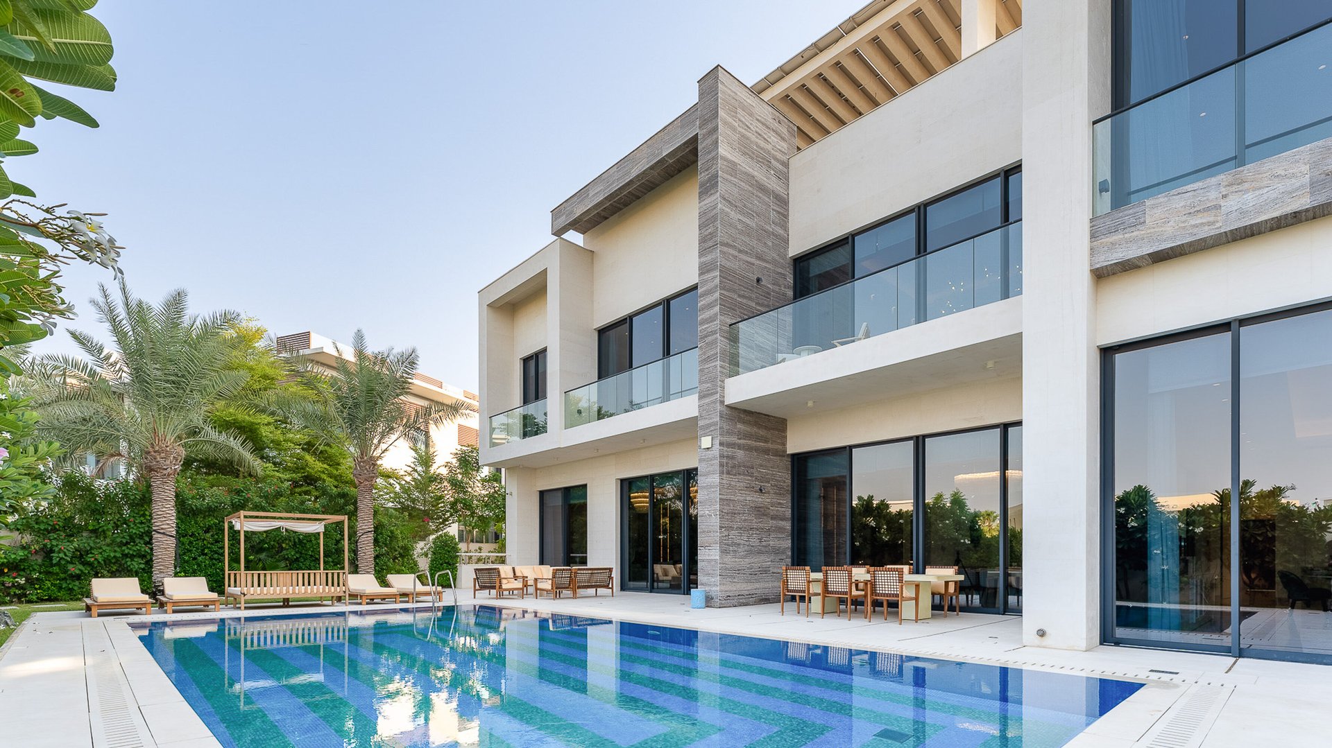 Mansion villa in Dubai Hills with luxurious amenities, picture 1