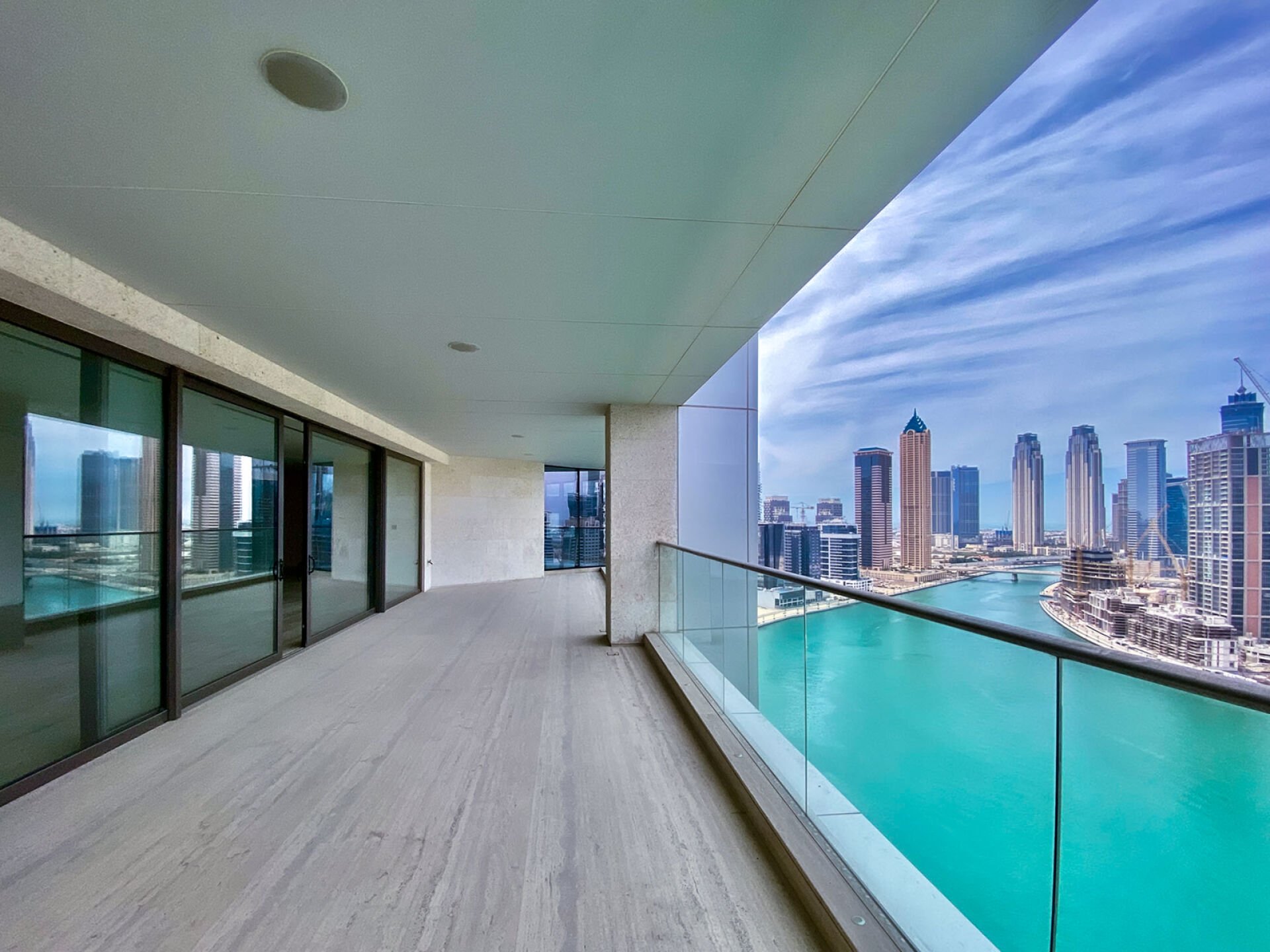 Full-Floor with Amazing Views