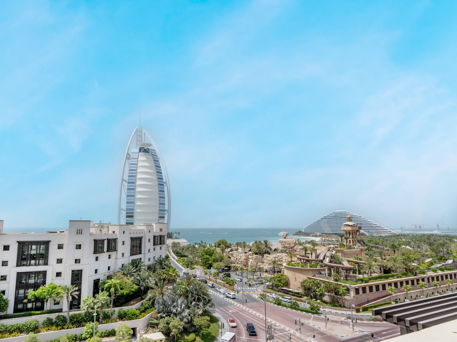 Stunning Apartment Luxury with Burj Al Arab Views, picture 1