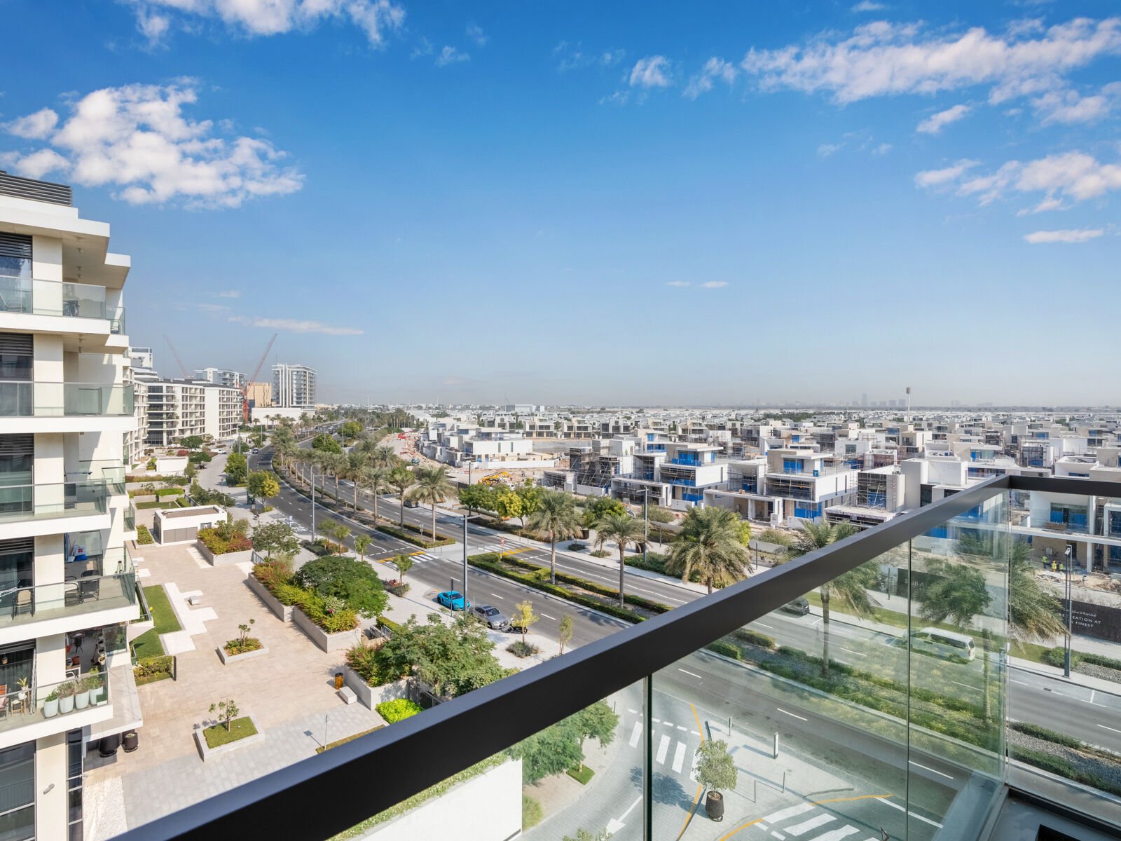 Contemporary Luxury Apartment in Dubai Hills, picture 1