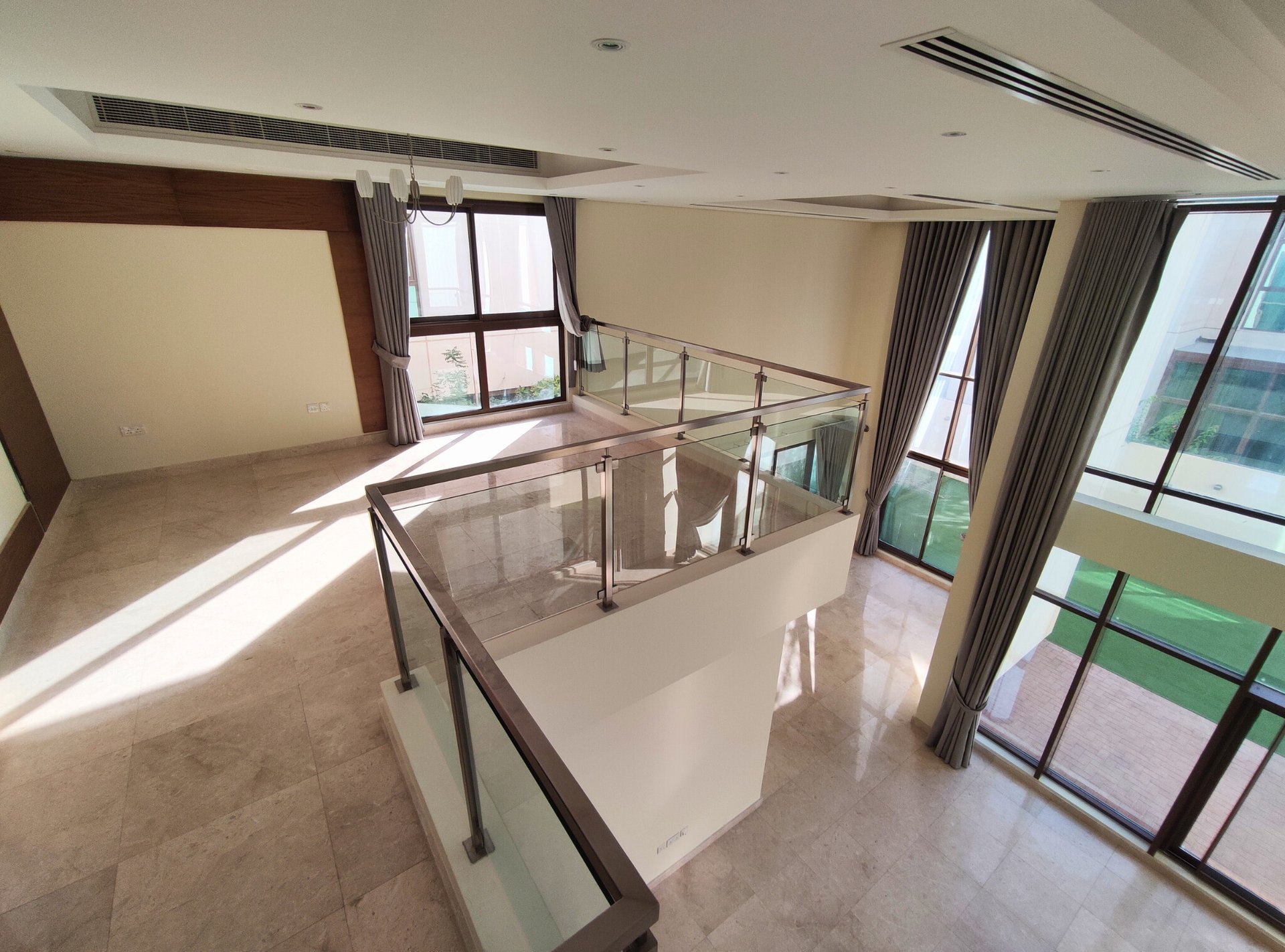 Triple Height Ceiling | Double Maids Room | Elevator, picture 1