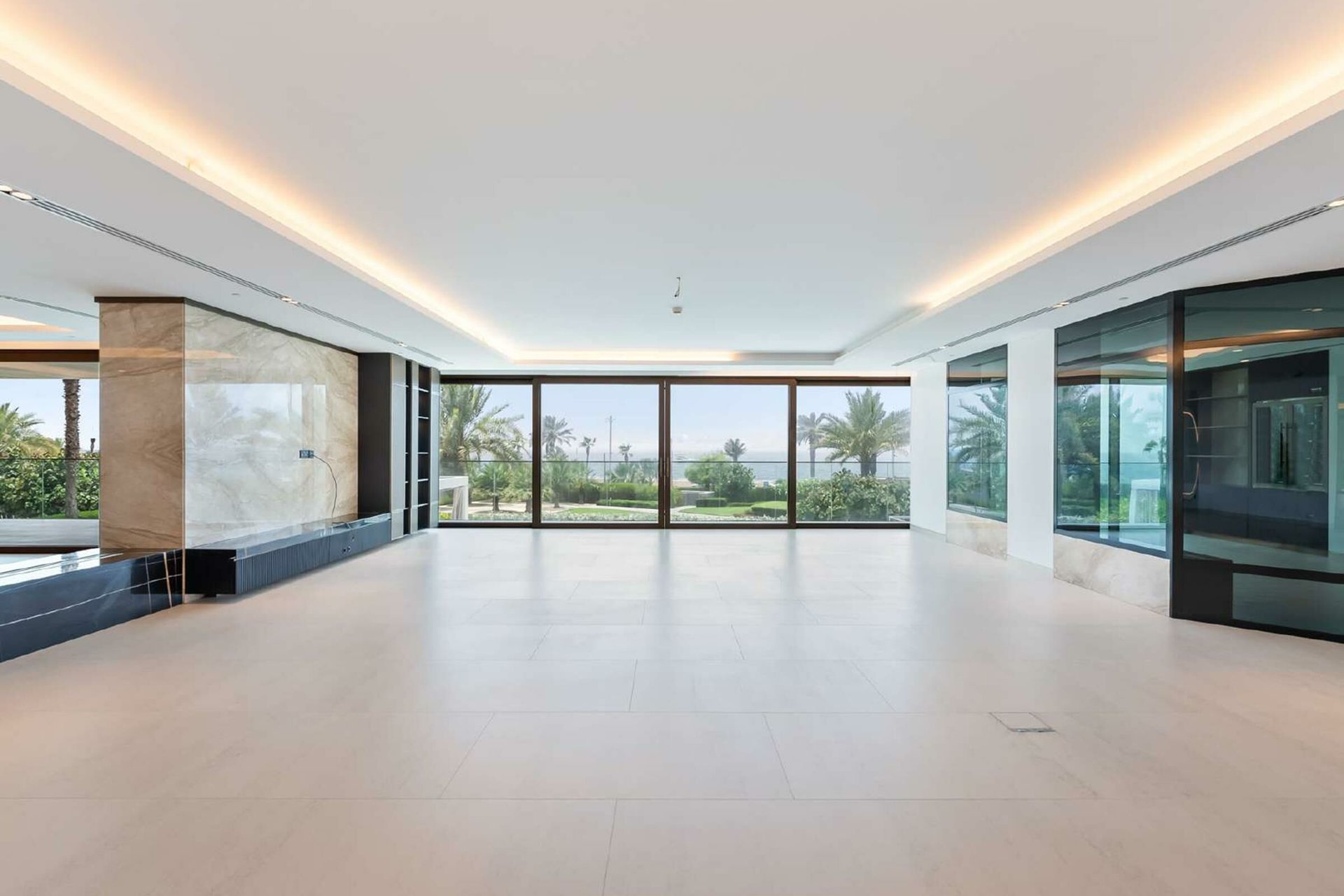 Luxury 4-BR | Full Sea Views | W Residences, picture 1