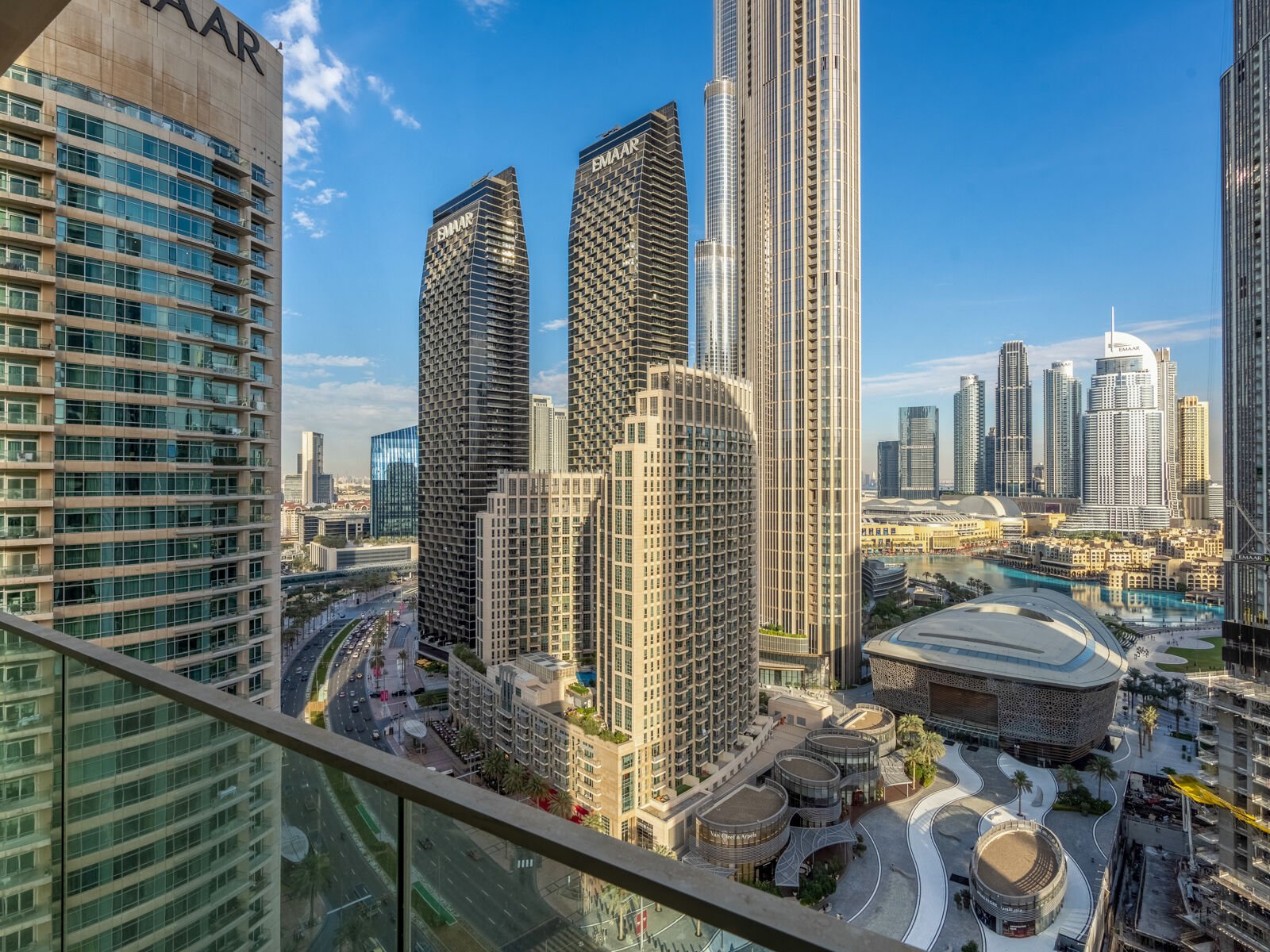 Stunning 3-BR Apartment | Burj View | Chiller free, picture 1