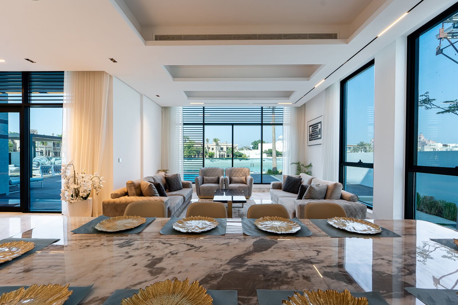 Direct Beach Access | Luxurious | Scenic Location, picture 1