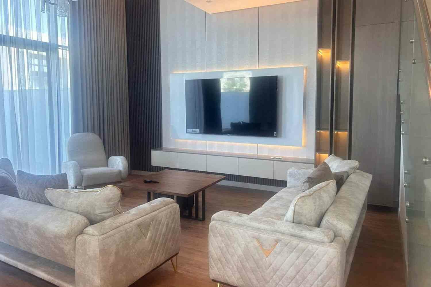Turnkey | Upgraded | Vastu | Fully Furnished, picture 1