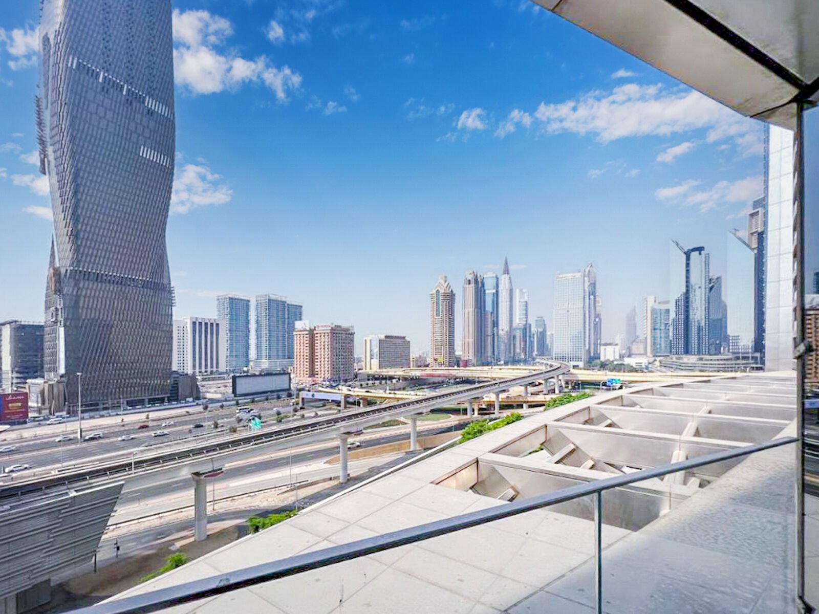 Luxury 3BR Apartment | Stunning Living | Burj View, picture 1