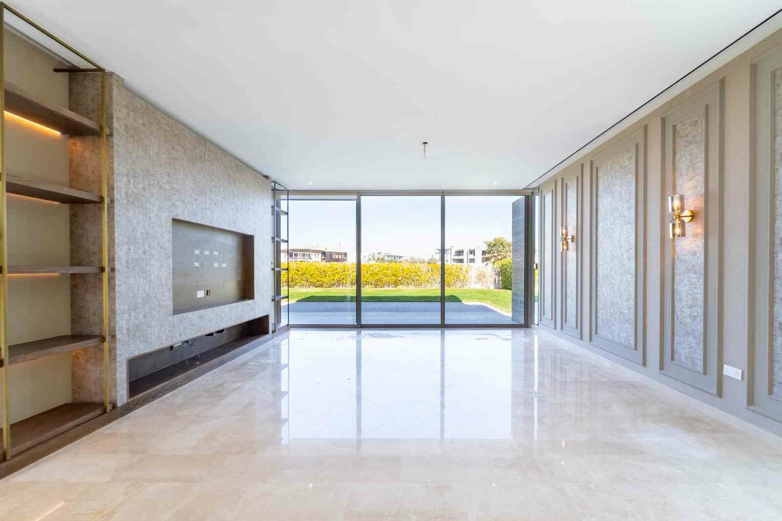 Vacant | Downtown Skyline and Golf Course View, picture 1