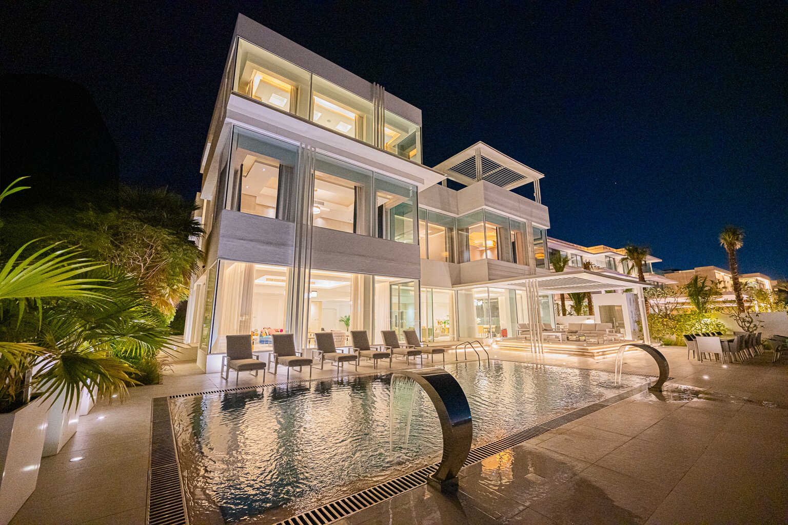 6BR Mansion | Modern | Furnished I Private Beach, picture 1