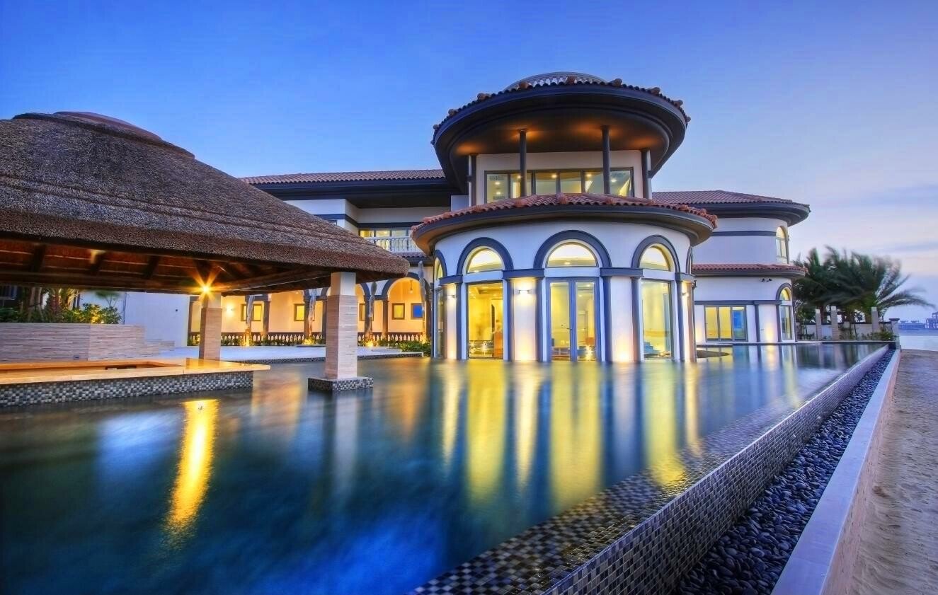 Renovated I 5BR Villa I The Longest pool, picture 1