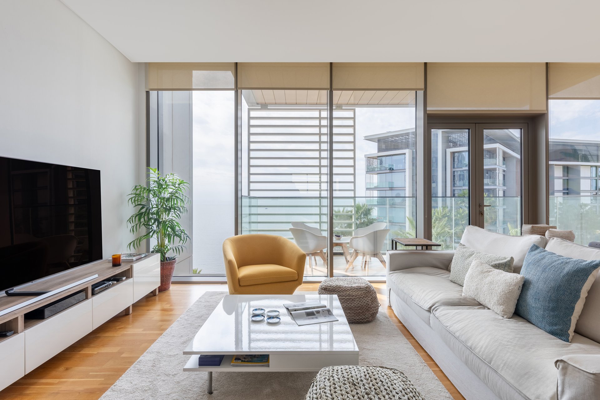 Sea View | Vacant | Furnished I Best Unit, picture 1