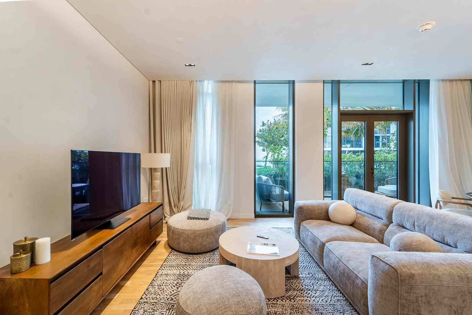 Oceanside | Sunset Views | Luxury Apartment, picture 1