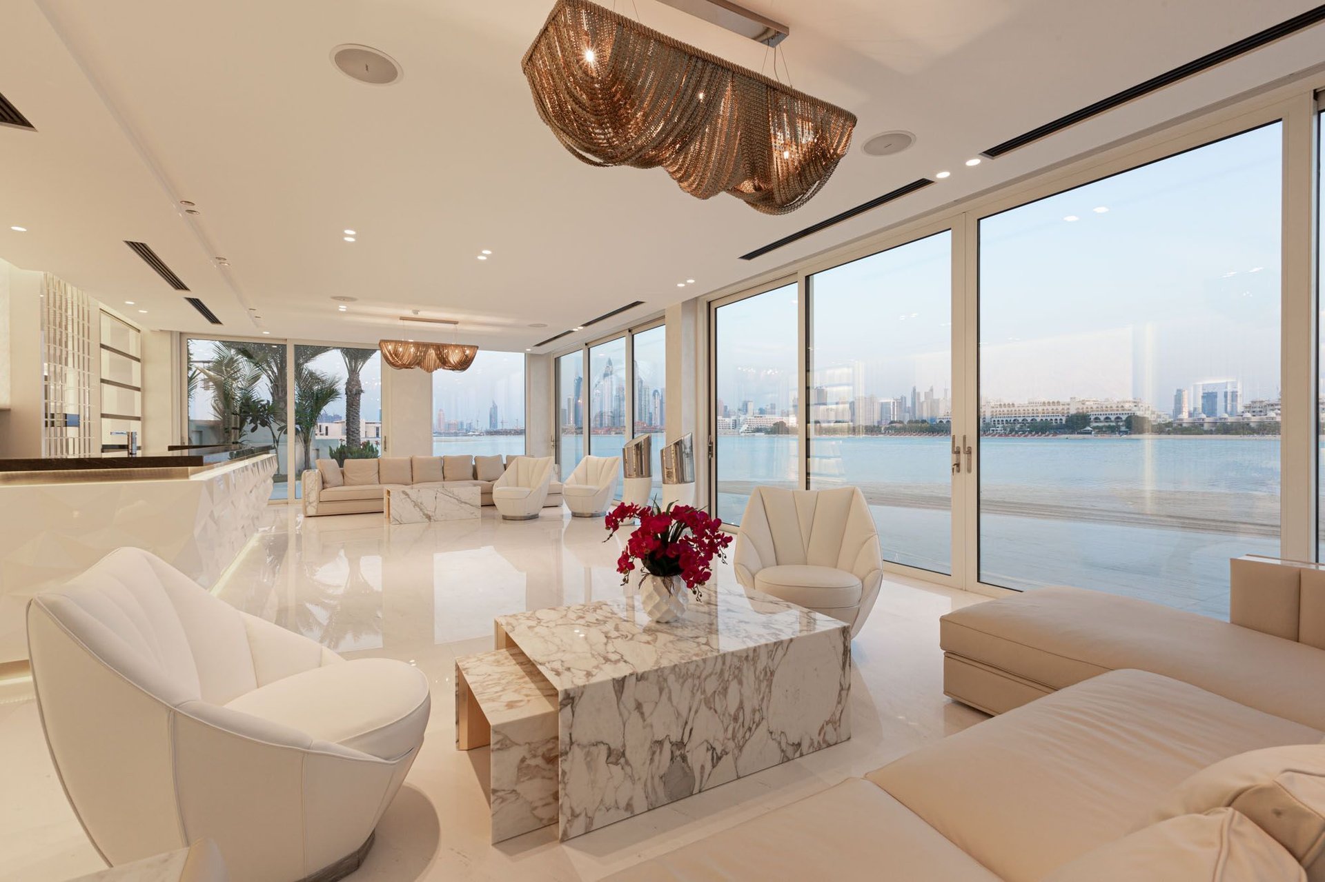 Most sought-after beach front villa on the Palm Jumeirah, picture 1