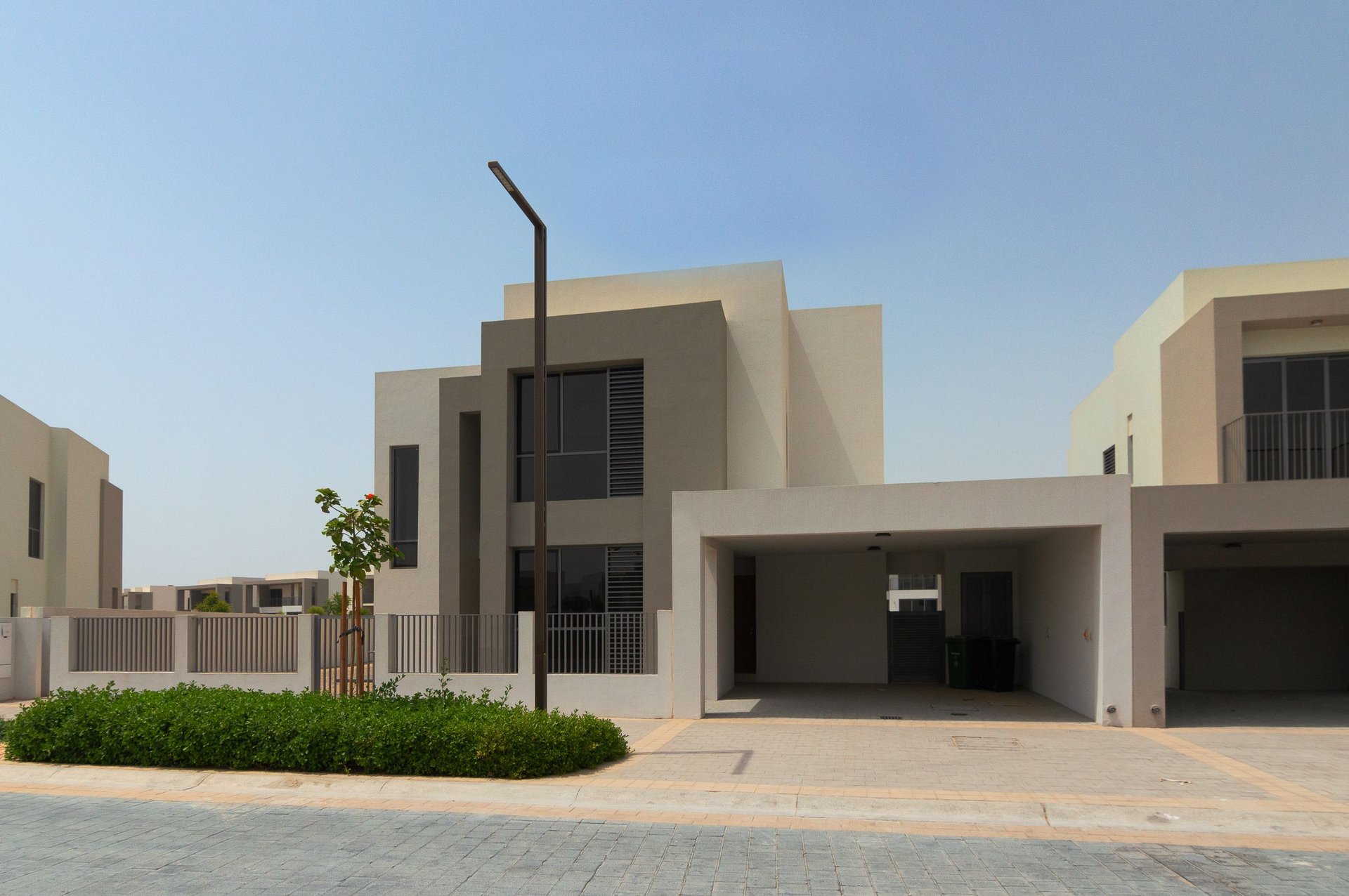 Sidra 1 | 5 Bed On The Pool &amp; Park, picture 1