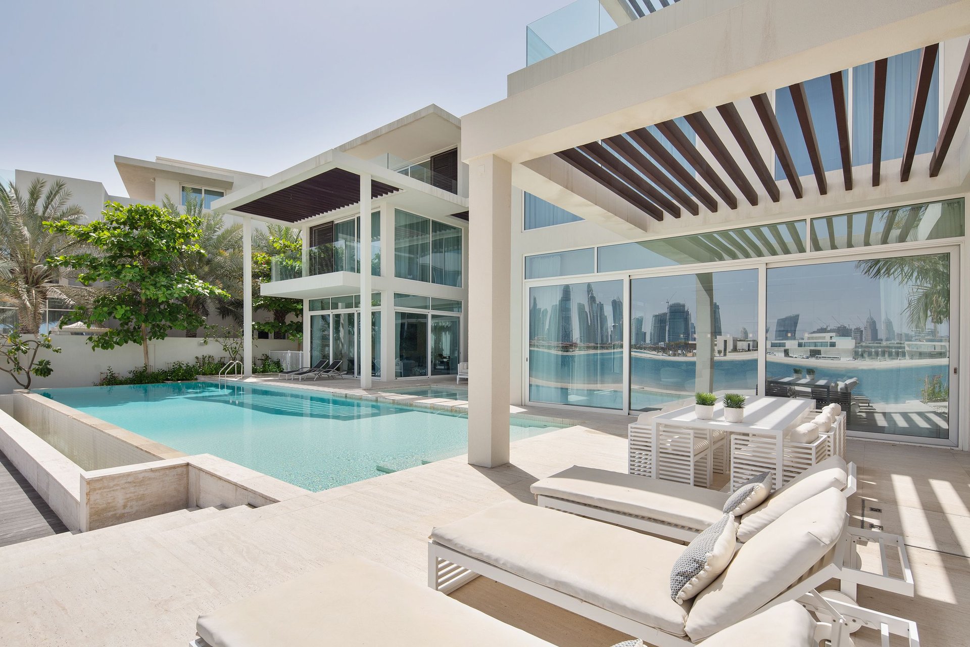 Luxury Modern Tip Villa In Palm Jumeirah, picture 1