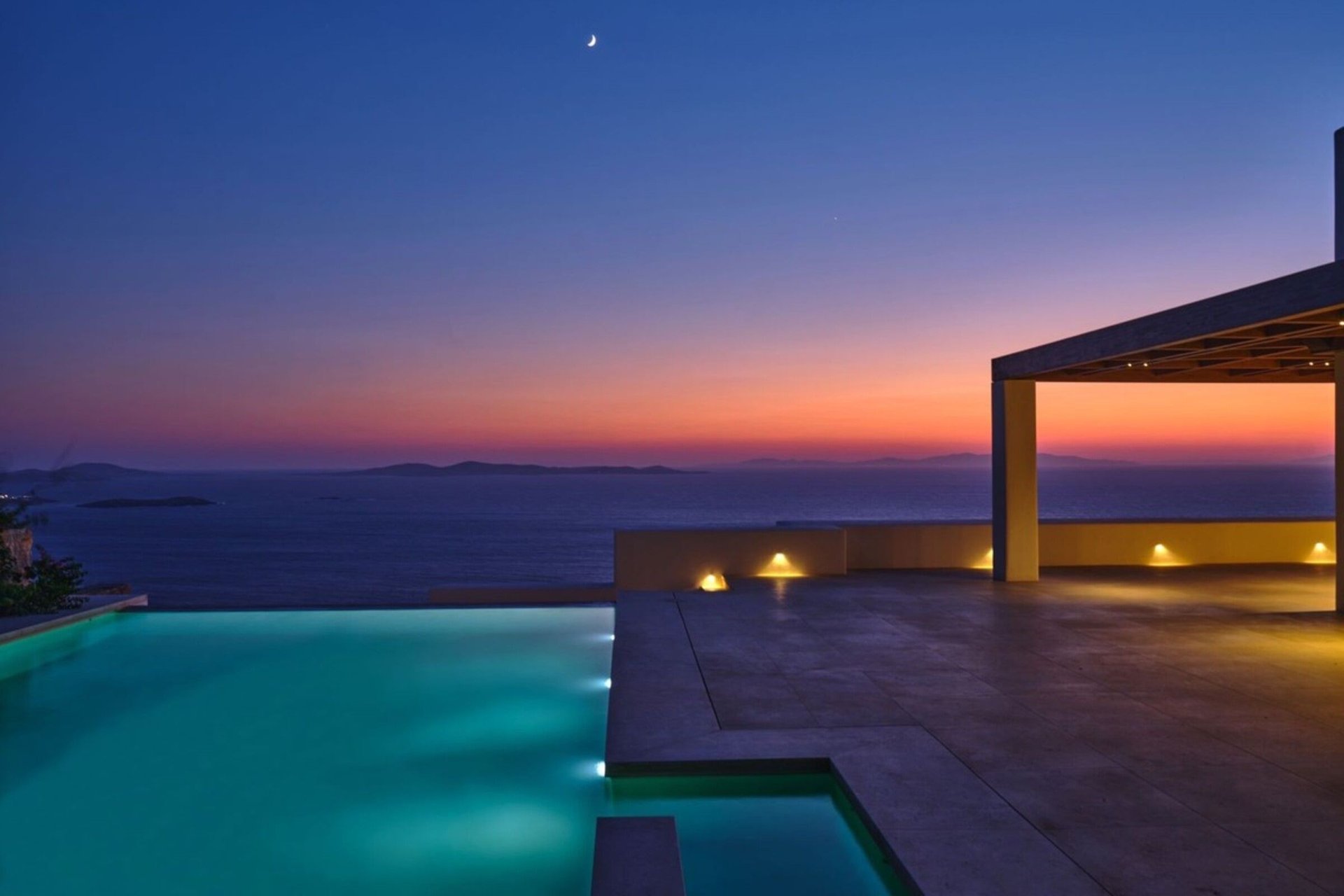 Mykonos, Fleur
Mykonos, Southern Aegean, Greece, picture 1