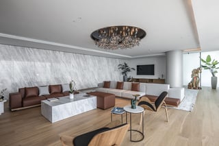 Extraordinary and Upgraded Penthouse Apartment, picture 1
