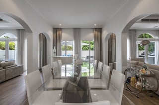 Fully Upgraded Contemporary Villa in Jumeirah Golf Estates, picture 1