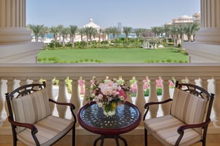 A Sophisticated High-end Residence at Raffles The Palm, picture 1