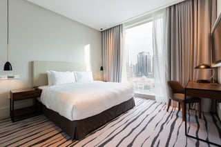 Very Well Layout 2 Bedrooms With Study High Floor, picture 1