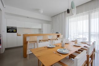 Stunning Sea View Apartment in Luxury Jumeirah beach Resort, picture 1