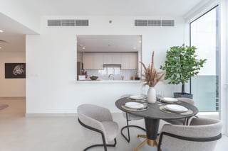 Prominent luxury apartment in prime Wasl1 residential tower, picture 1