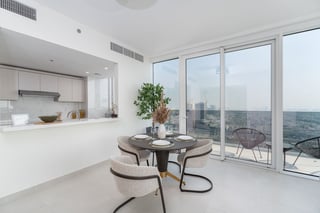 Gorgeous Link Bridge Apartment with Views Over Zabeel Park and Dubai Frame in Wa, picture 1