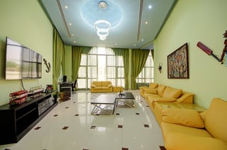Grand Luxury Villa with Lake Views in Emirates Hills, picture 1