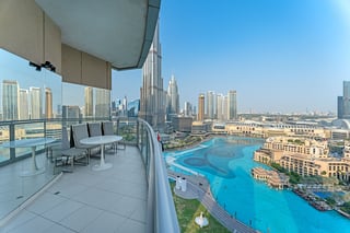 Luxury Penthouse with Spectacular Fountain Views | Owner Occupied, picture 1