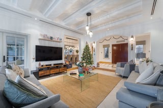 Exclusive Golf Course View Villa in Jumeirah Golf Estates, picture 1