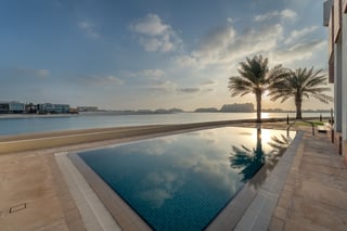Brand New, Ultra Luxury Villa with Skyline Views on Palm Jumeirah, picture 1